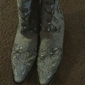 Corral glitter inlay crystals